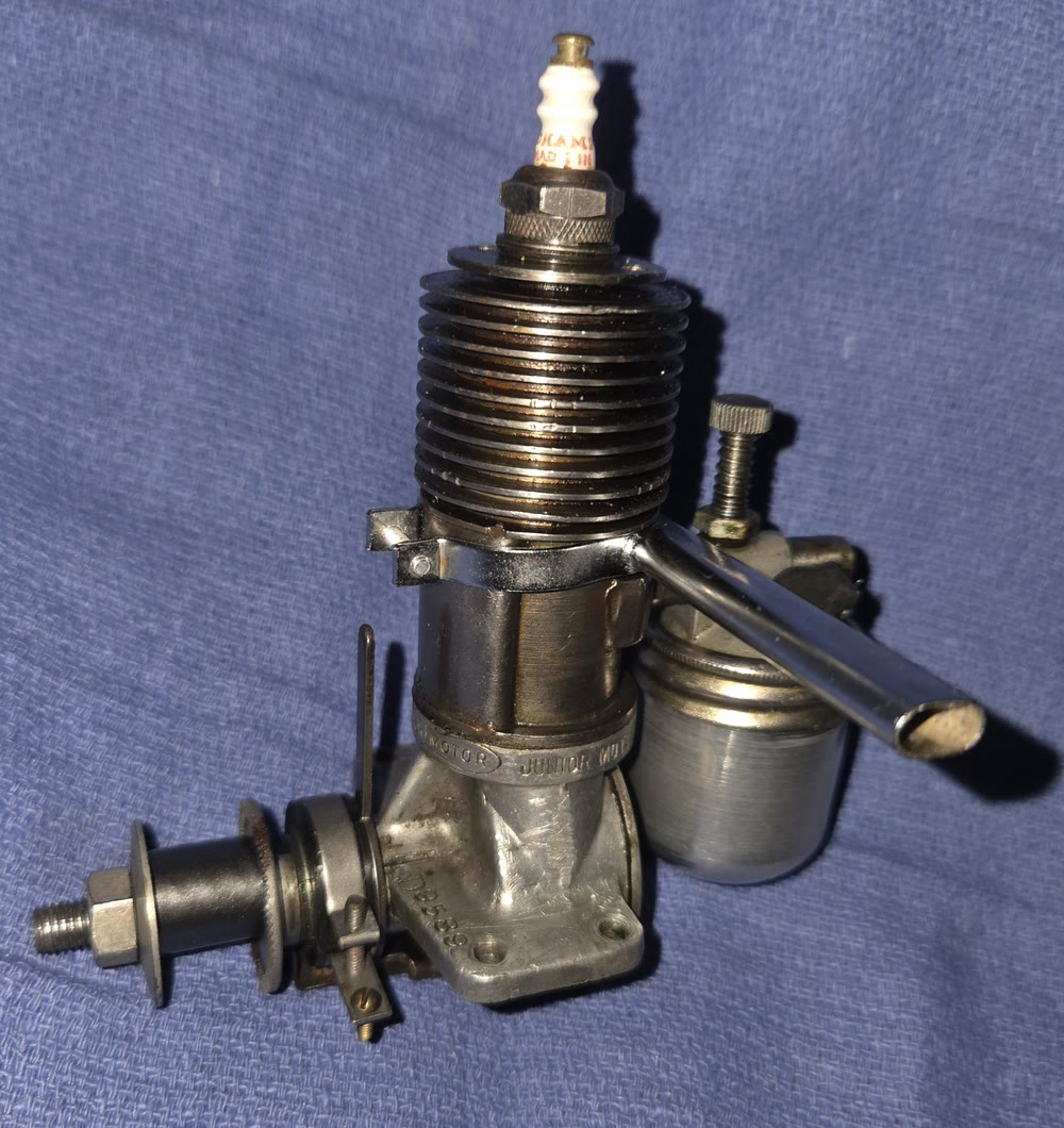 Brown Junior .60 · Junior Motors Corp.